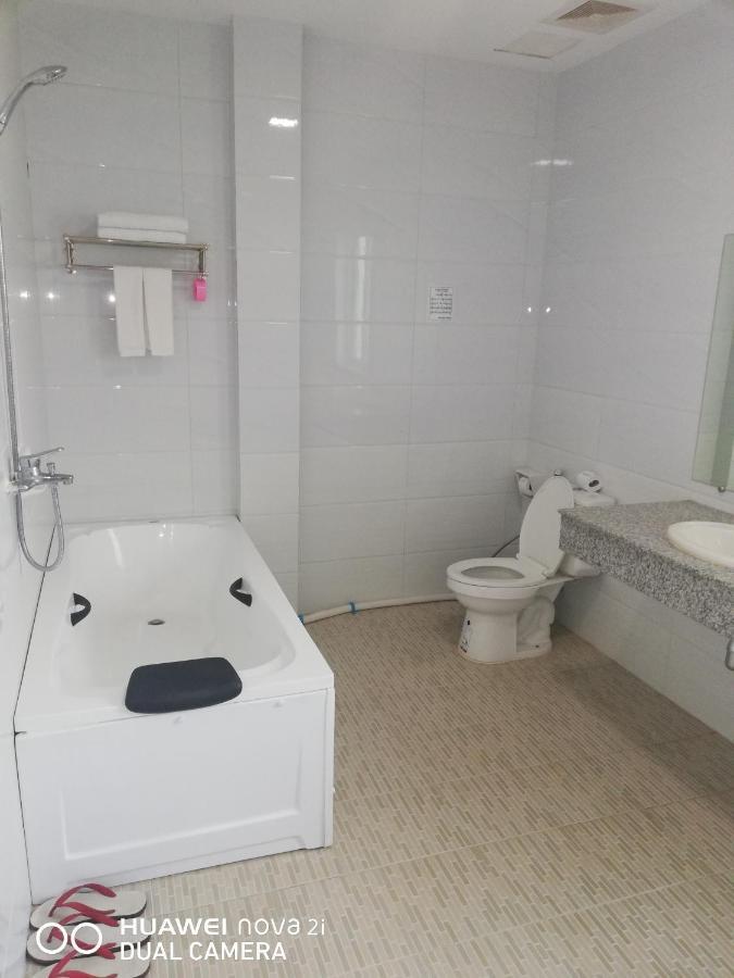 Supreme Hotel Янгон Екстер'єр фото